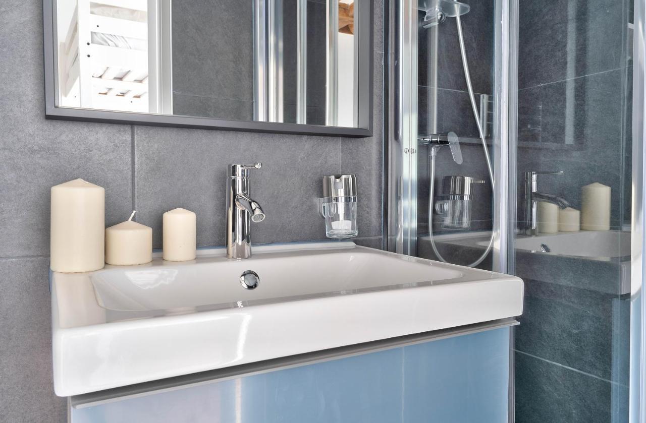 Stylish Mezzanine Studio In The Heart Of Paris 3F Экстерьер фото